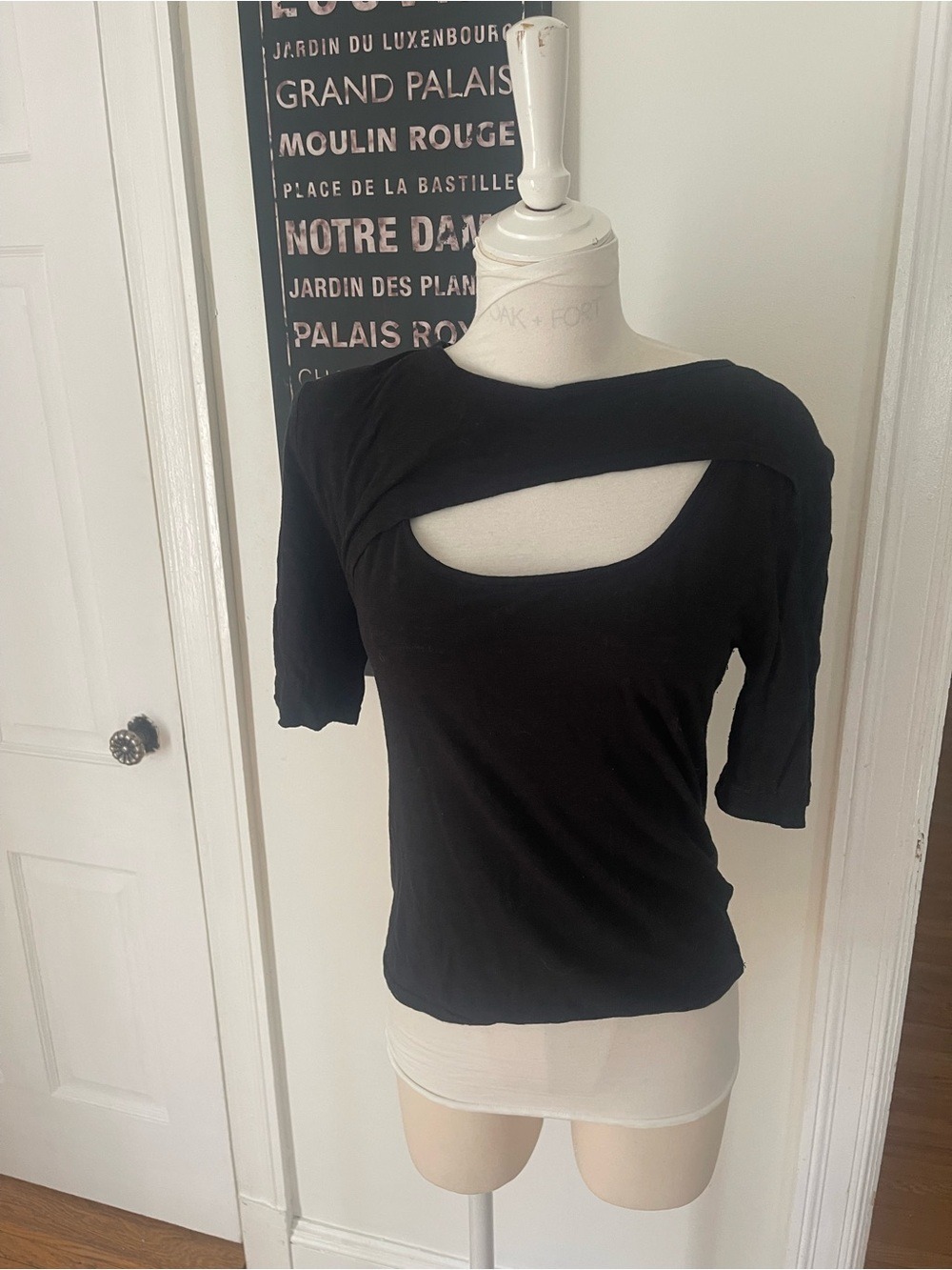 OAK+FORT Black Cutout Women’s Top - Classic Short Sleeve